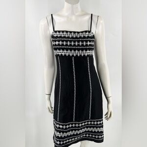 Ann Taylor Linen dress Sz 6 Black white embroidered.